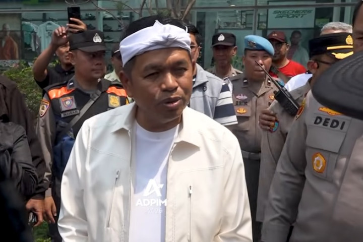 Gubernur Jawa Barat Dedi Mulyadi 