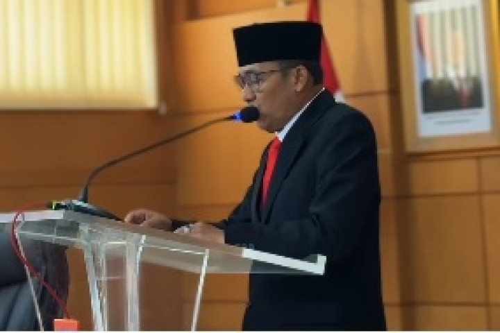 Limawaktu. Id, CIMAHI — Wali Kota Cimahi, Ngatiyana, menegaskan bahwa upaya membangun pemerintahan yang bersih harus dimulai dari keberanian seluruh jajaran 