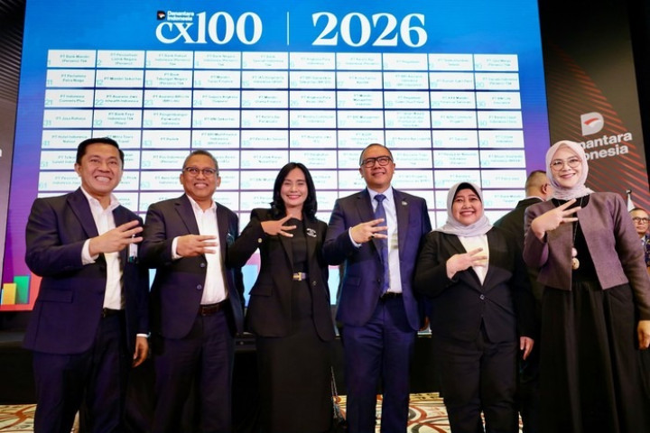 Direksi PT Pegadaian (Persero) berforo usai dinobatkan masuk Top 10 BUMN dengan Layanan Terbaik pada ajang penganugerahan Danantara Indonesia CX100 Award 2026